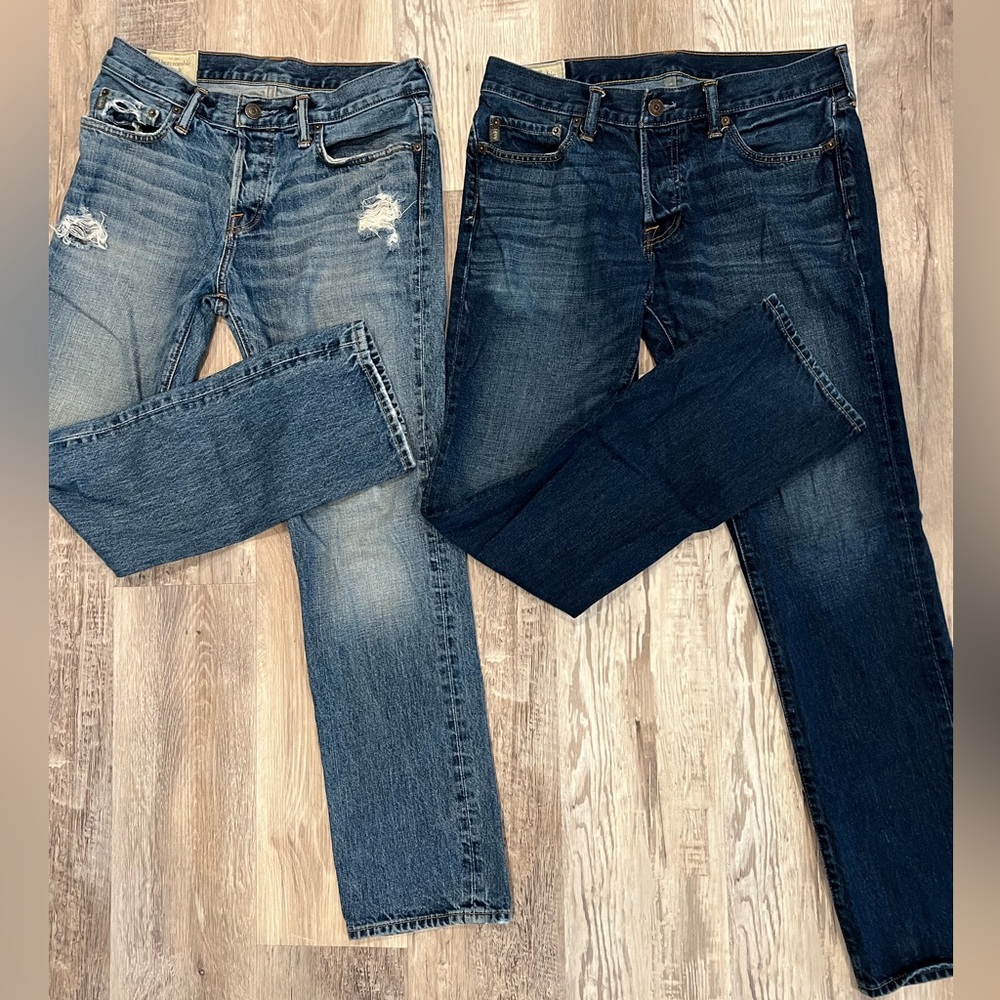 2 pairs of 32x32 Abercrombie & Fitch men’s jeans, very lightly used.